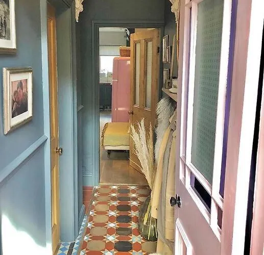 - 66 Scott Street Holiday home