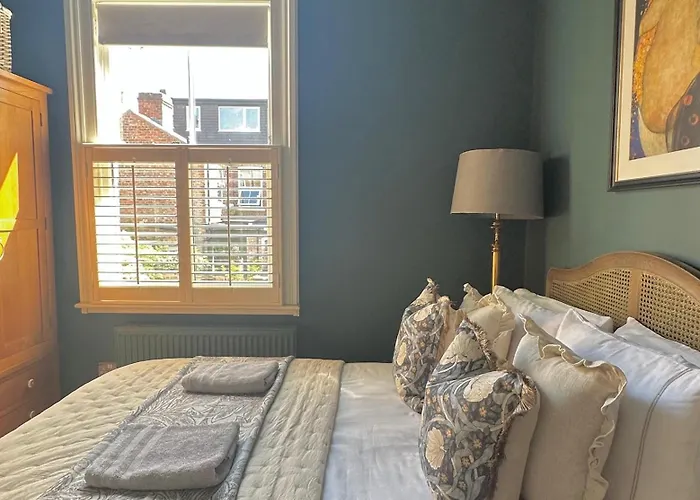 - 66 Scott Street Holiday home *